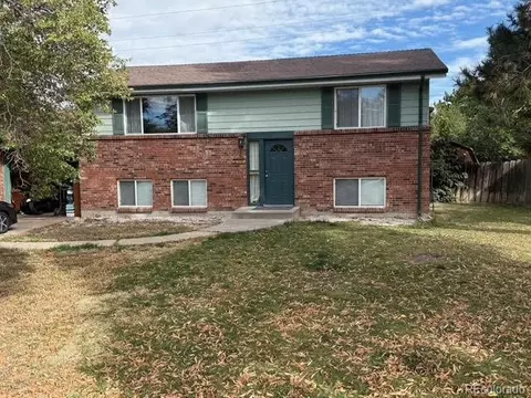 290 Zion St, Aurora, CO 80011