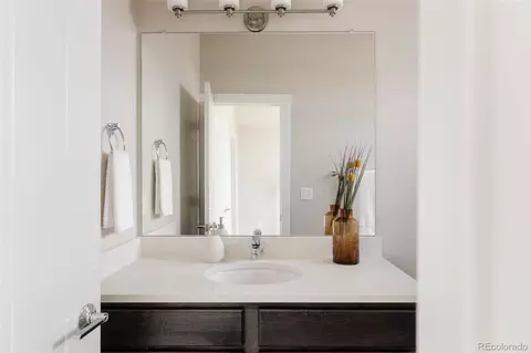 Bath - 8972 E 47th Ave, Denver, CO 80238 photo 4 of 5