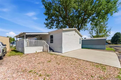 1828 Pitkin St, Aurora, CO 80011