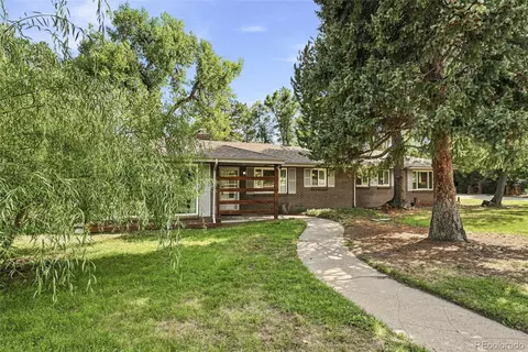 7990 Crest Dr, Lakewood, CO 80214