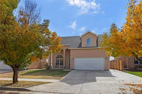 3910 Pronghorn Ln, Pueblo, CO 81005