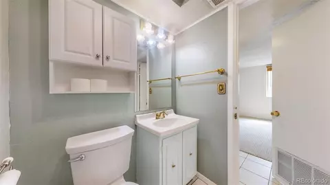 Bath - 6403 E Bethany Pl, Denver, CO 80222 photo 1 of 2