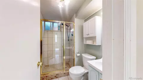 Bath - 6403 E Bethany Pl, Denver, CO 80222 photo 2 of 2