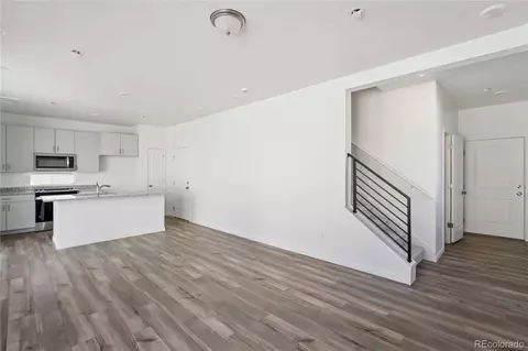 626 Wagon Wheel Way, Bennett, CO 80102 photo 2