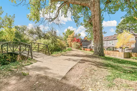 1228 S Flower Cir #B, Lakewood, CO 80232