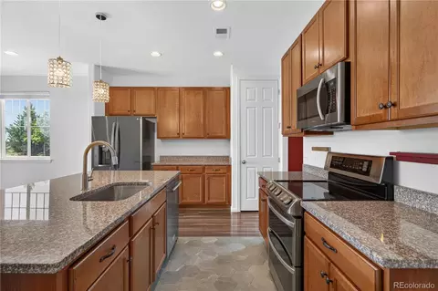 Kitchen - 25644 E Byers Dr, Aurora, CO 80018 photo 3 of 3