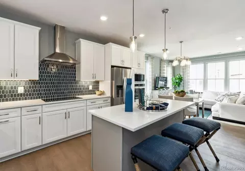 342 N Geneva St, Aurora, CO 80010