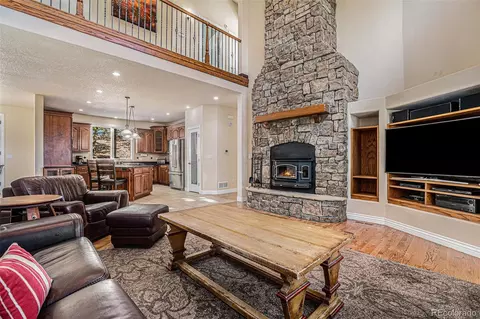 Living - 7567 S Settlers Dr, Morrison, CO 80465 photo 5 of 10