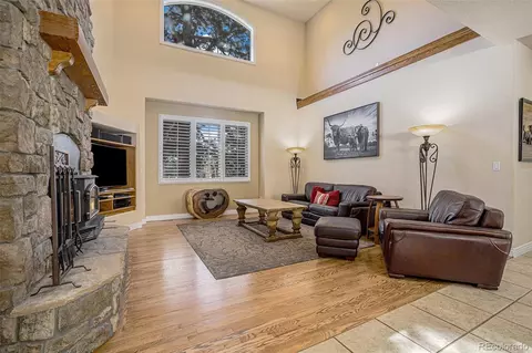 Living - 7567 S Settlers Dr, Morrison, CO 80465 photo 3 of 10