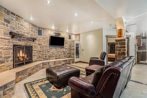 Living - 7567 S Settlers Dr, Morrison, CO 80465 photo 8 of 10