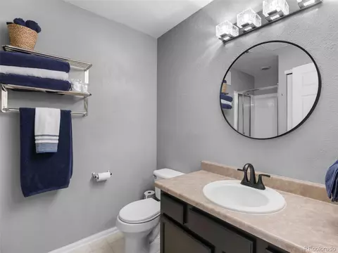 Bath - 3260 E 103rd Pl #908, Thornton, CO 80229 photo 2 of 2