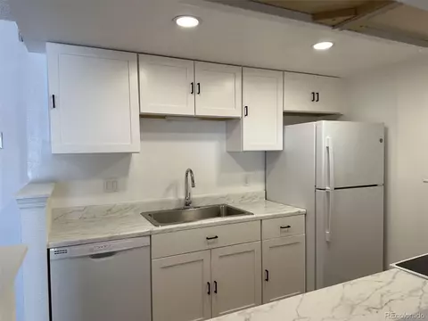 943 S Zeno Way #205, Aurora, CO 80017
