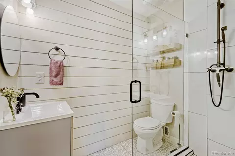 Bath - 8038 E Lehigh Dr, Denver, CO 80237 photo 2 of 3