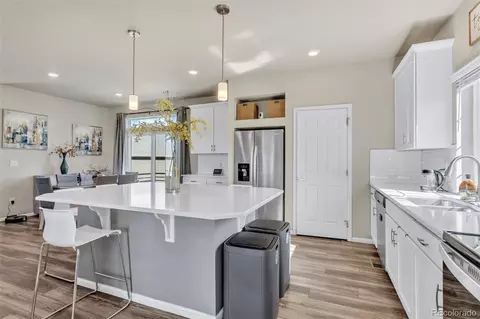 Kitchen - 21895 E 44th Pl, Aurora, CO 80019 photo 3 of 4