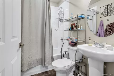 Bath - 21895 E 44th Pl, Aurora, CO 80019 photo 4 of 4