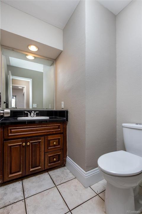 6207 Euclid Ave, Centennial, CO 80111 photo 12