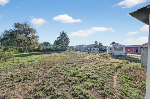 Exterior - 515 E County Road 8, Berthoud, CO 80513 photo 5 of 8
