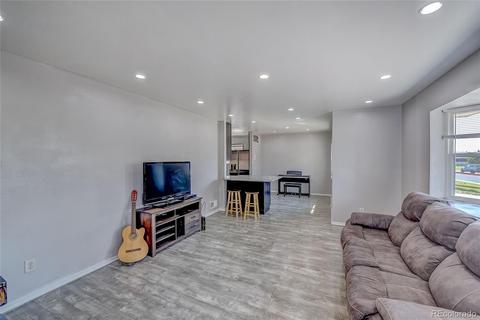 971 E 91st Ave, Thornton, CO 80229 photo 9