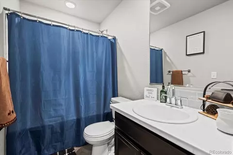 3827 Dove Ln, Evans, CO 80620 photo 17