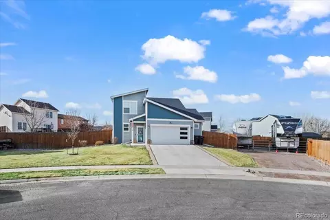 3827 Dove Ln, Evans, CO 80620 photo 2