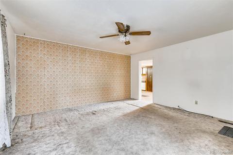 1023 Macdavidson Cir, Dacono, CO 80514 photo 3