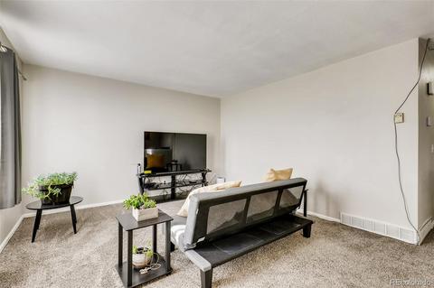 19619 E 17th Pl, Aurora, CO 80011 photo 5