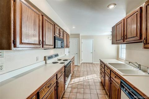 1663 S Trenton St, Denver, CO 80231 photo 9