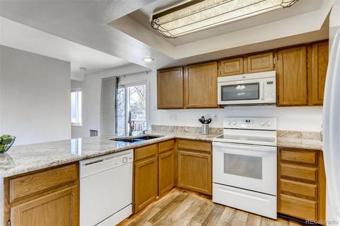 18759 E Oregon Dr, Aurora, CO 80017 photo 5