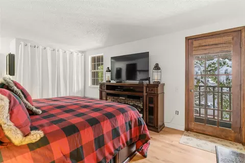 Bedroom - 8651 E Amherst Dr #D, Denver, CO 80231 photo 1 of 6