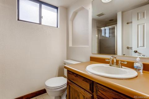 17530 E Grand Dr, Aurora, CO 80015 photo 24