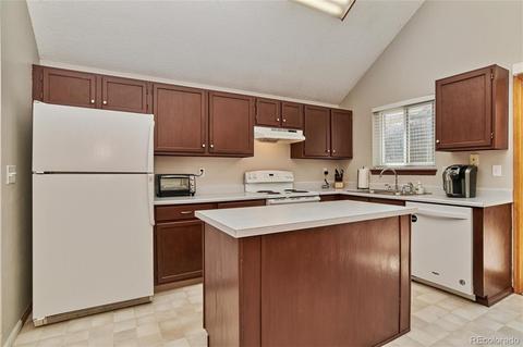 17550 E Brown Cir, Aurora, CO 80013 photo 8