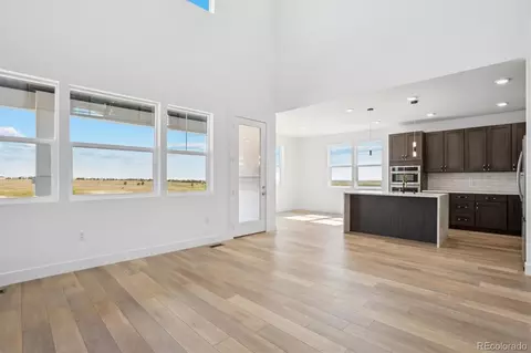 995 Pinehurst Ct, Bennett, CO 80102 photo 6