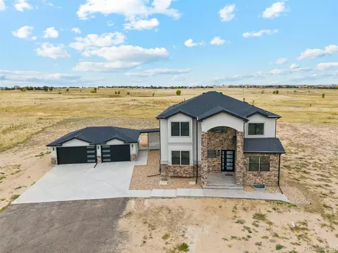 995 Pinehurst Ct, Bennett, CO 80102