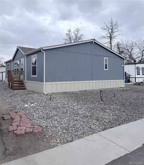1790 Eisenhower Way, Aurora, CO 80011