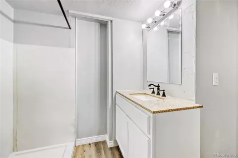 17041 E 16th Ave, Aurora, CO 80011 photo 9