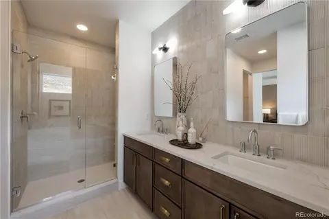 Bath - 4866 Noris Ave, Morrison, CO 80465 photo 3 of 6