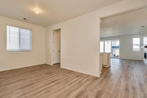 27843 E 9th Ln, Aurora, CO 80018 photo 6