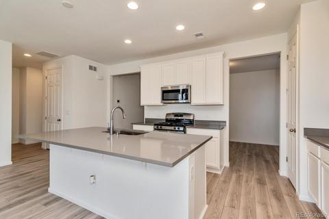 27843 E 9th Ln, Aurora, CO 80018 photo 9