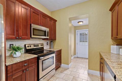 2554 N Downing St, Denver, CO 80205 photo 11