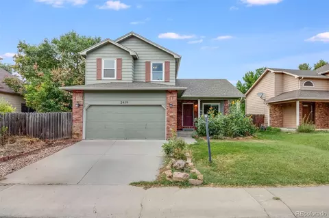 2419 Moorgate Dr, Loveland, CO 80538