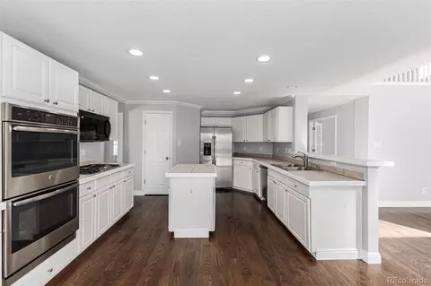 Kitchen - 4870 Quail Ct, Frederick, CO 80504 photo 2 of 2