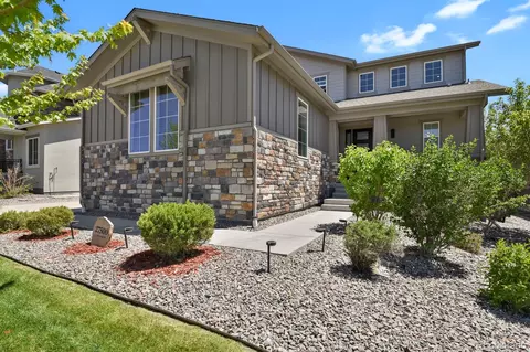 27500 E Lakeview Dr, Aurora, CO 80016