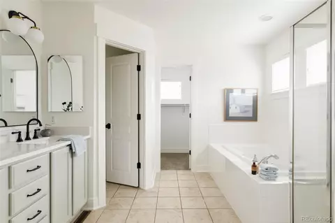 Bath - 7362 E 8th Pl, Denver, CO 80230 photo 2 of 5