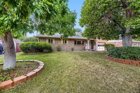1477 S Brentwood St, Lakewood, CO 80232