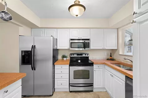 11932 E Harvard Ave, Aurora, CO 80014 photo 2