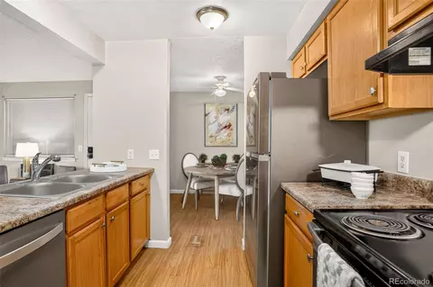 Kitchen - 14652 E 2nd Ave #103, Aurora, CO 80011 photo 4 of 4