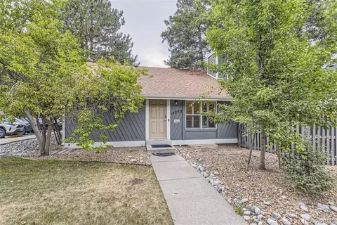 10233 E Peakview Ave, Englewood, CO 80111