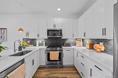 771 24th St, Denver, CO 80205 photo 9