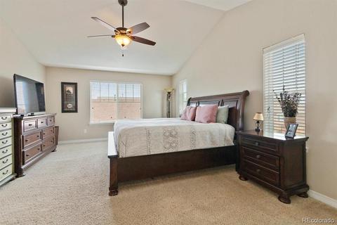 25935 E Maple Dr, Aurora, CO 80018 photo 4