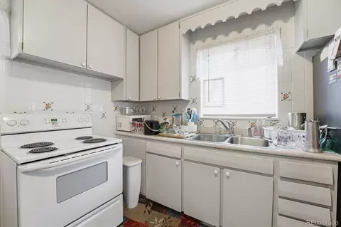 Kitchen - 80 E 106th Ave, Northglenn, CO 80233 photo 3 of 5